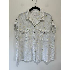 SO lemon shirt size L white with lemon print sleeveless button down